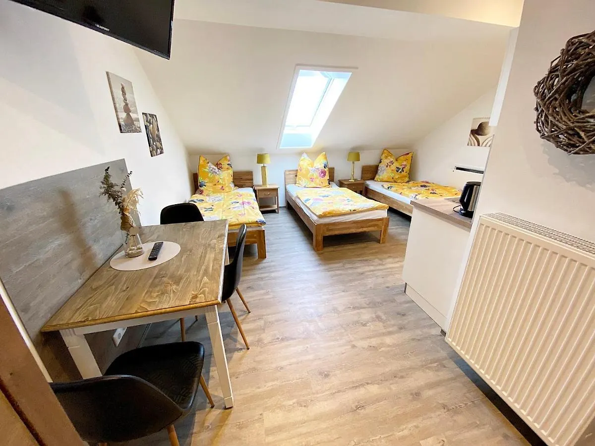 Seehaus Mamming - Hotel - Schlaffaesser - Biergarten - Camping 2*,